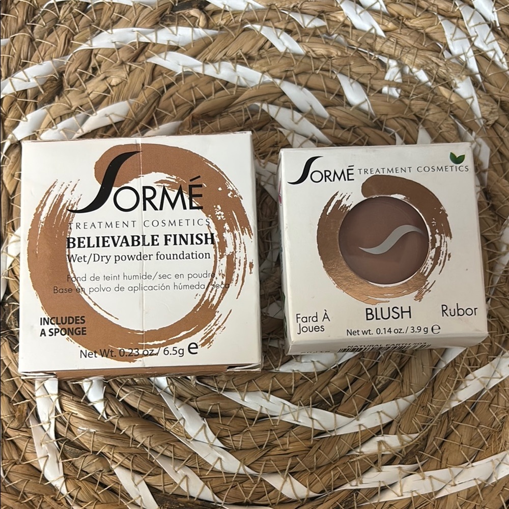 Sormé Wet/Dry Powder Foundation and Blush Set - Picture 5 of 6